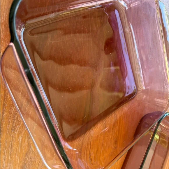 Pyrex Vintage Cranberry Baking Dish Set w/ 8” Square & 11” x 7.5” Rectangle Pans - Picture 12 of 16